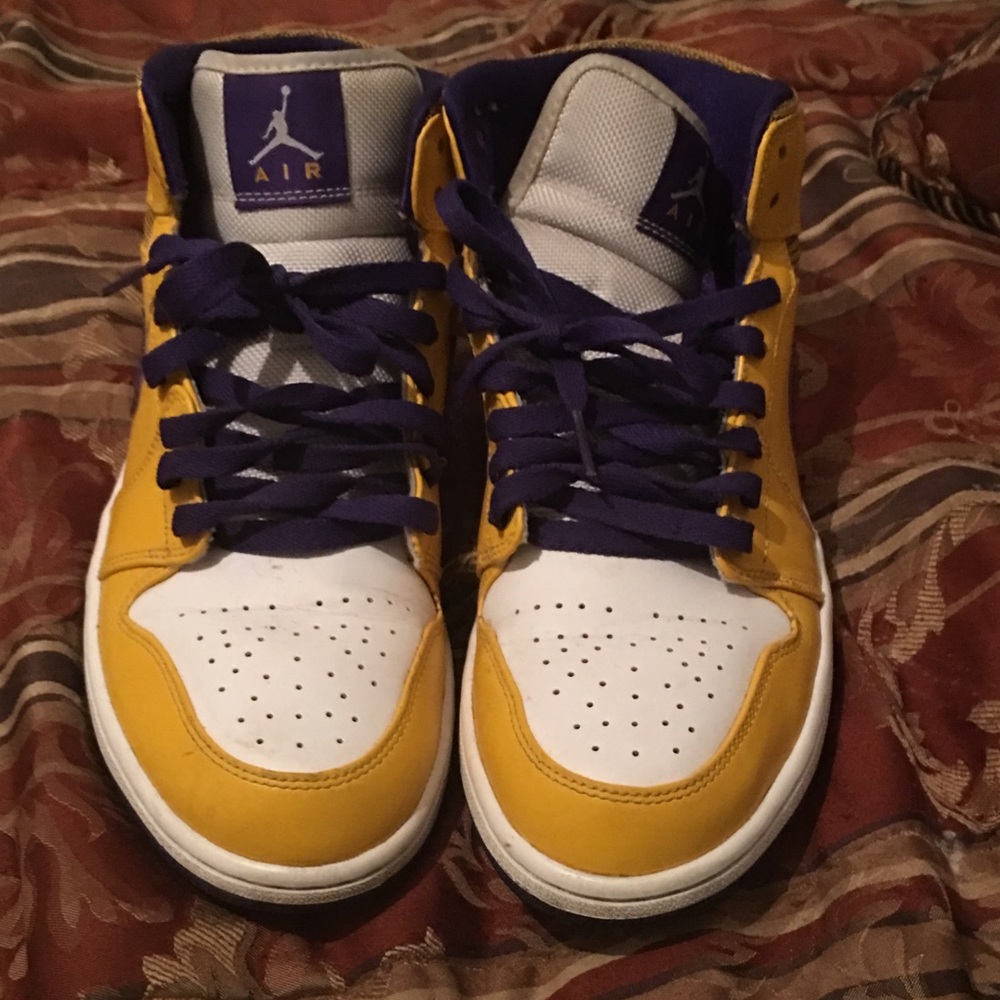 Air Jordan 11